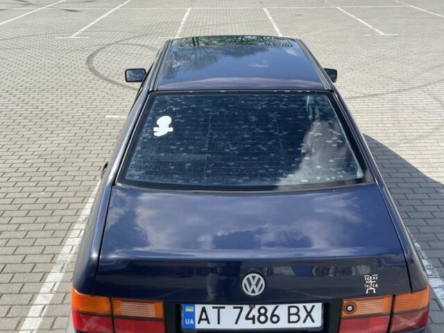 Синій Фольксваген Венто, об'ємом двигуна 1.8 л та пробігом 298 тис. км за 1600 $, фото 2 на Automoto.ua