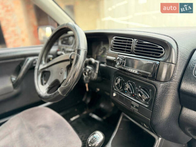 Синій Фольксваген Венто, об'ємом двигуна 1.8 л та пробігом 293 тис. км за 1350 $, фото 19 на Automoto.ua