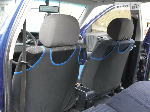 Синій Фольксваген Венто, об'ємом двигуна 1.8 л та пробігом 280 тис. км за 1800 $, фото 2 на Automoto.ua