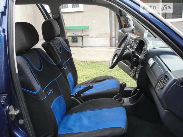 Синій Фольксваген Венто, об'ємом двигуна 1.8 л та пробігом 280 тис. км за 1800 $, фото 3 на Automoto.ua