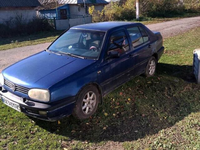 Синій Фольксваген Венто, об'ємом двигуна 1.8 л та пробігом 3 тис. км за 1400 $, фото 2 на Automoto.ua