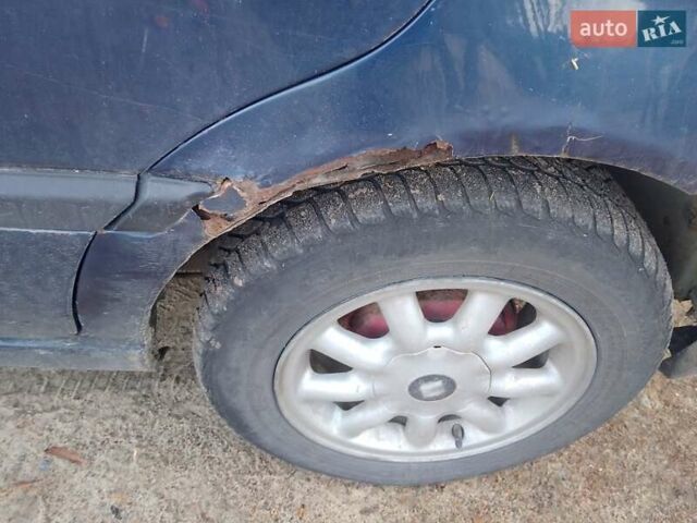 Синий Фольксваген Венто, объемом двигателя 1.8 л и пробегом 284 тыс. км за 1750 $, фото 3 на Automoto.ua