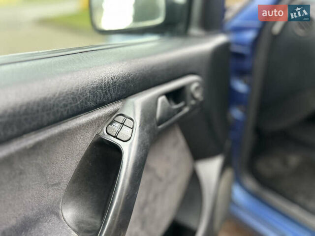 Синий Фольксваген Венто, объемом двигателя 2 л и пробегом 319 тыс. км за 2249 $, фото 6 на Automoto.ua