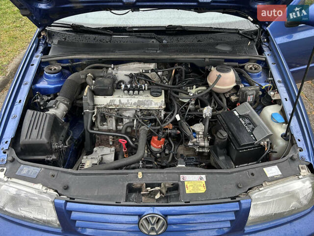 Синий Фольксваген Венто, объемом двигателя 2 л и пробегом 319 тыс. км за 2249 $, фото 11 на Automoto.ua