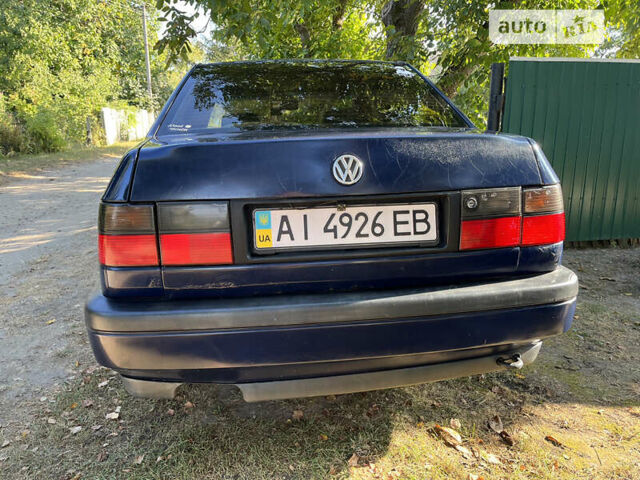 Синій Фольксваген Венто, об'ємом двигуна 1.8 л та пробігом 173 тис. км за 2700 $, фото 1 на Automoto.ua