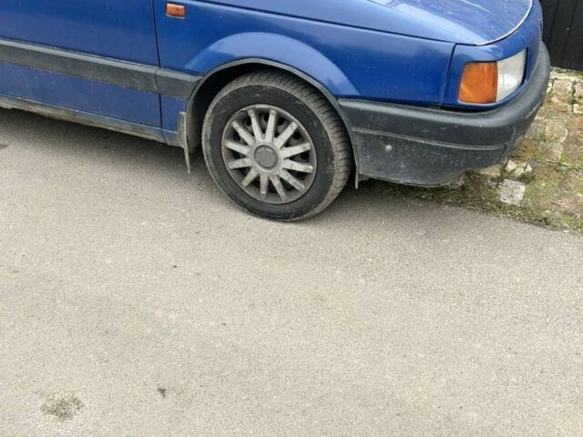 Синий Фольксваген Венто, объемом двигателя 1.6 л и пробегом 200 тыс. км за 850 $, фото 3 на Automoto.ua