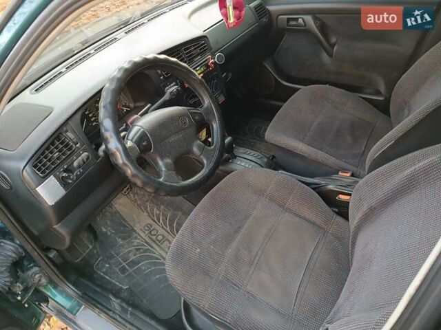 Зеленый Фольксваген Венто, объемом двигателя 1.8 л и пробегом 32 тыс. км за 1800 $, фото 2 на Automoto.ua