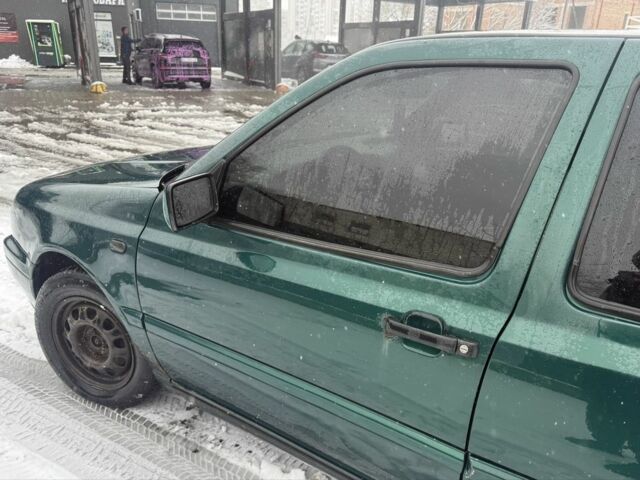 Зеленый Фольксваген Венто, объемом двигателя 1.9 л и пробегом 450 тыс. км за 1500 $, фото 11 на Automoto.ua