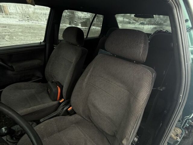 Зеленый Фольксваген Венто, объемом двигателя 1.9 л и пробегом 450 тыс. км за 1500 $, фото 7 на Automoto.ua