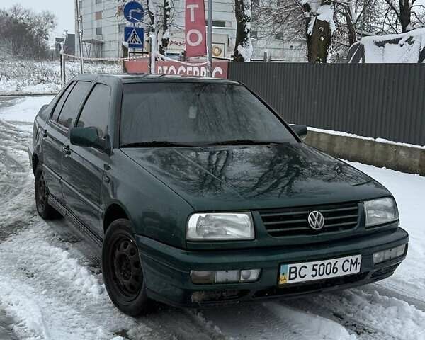 Зеленый Фольксваген Венто, объемом двигателя 1.9 л и пробегом 450 тыс. км за 1500 $, фото 11 на Automoto.ua