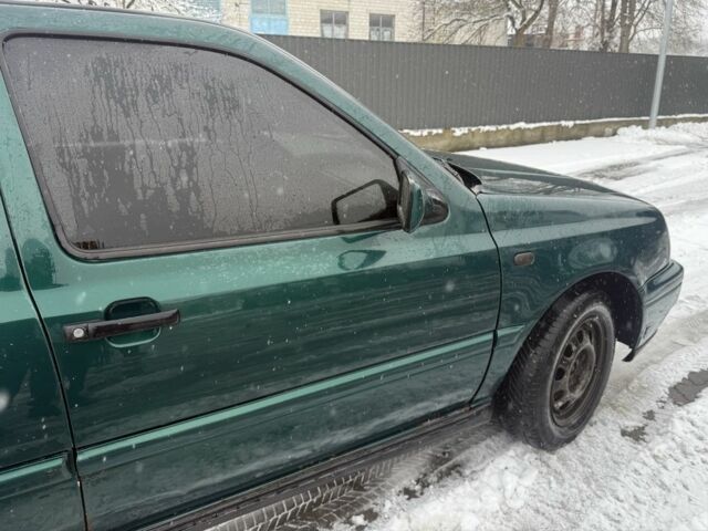 Зеленый Фольксваген Венто, объемом двигателя 1.9 л и пробегом 450 тыс. км за 1500 $, фото 9 на Automoto.ua