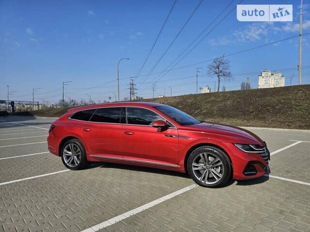 Красный Фольксваген Arteon Shooting Brake, объемом двигателя 1.98 л и пробегом 39 тыс. км за 39500 $, фото 4 на Automoto.ua