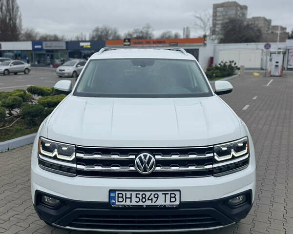 Білий Фольксваген Atlas, об'ємом двигуна 3.6 л та пробігом 111 тис. км за 21400 $, фото 1 на Automoto.ua