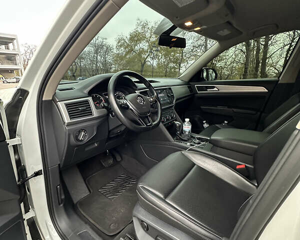 Білий Фольксваген Atlas, об'ємом двигуна 3.6 л та пробігом 120 тис. км за 21000 $, фото 18 на Automoto.ua