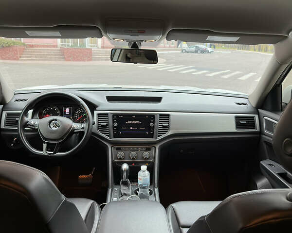 Білий Фольксваген Atlas, об'ємом двигуна 3.6 л та пробігом 120 тис. км за 21000 $, фото 16 на Automoto.ua