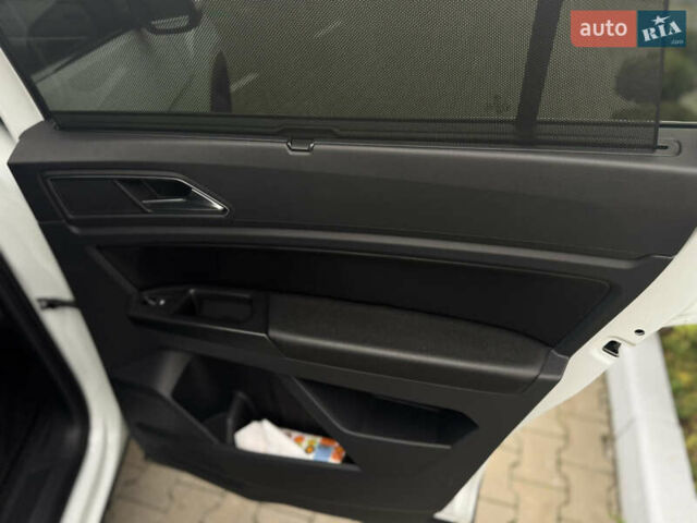 Білий Фольксваген Atlas, об'ємом двигуна 3.6 л та пробігом 111 тис. км за 21400 $, фото 15 на Automoto.ua