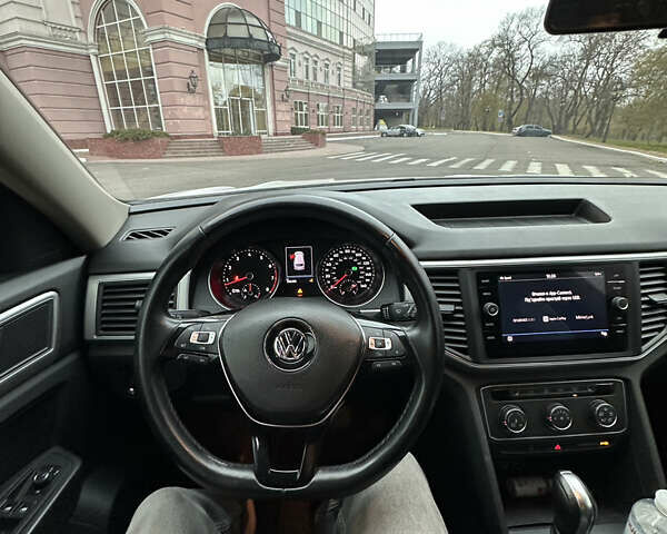 Білий Фольксваген Atlas, об'ємом двигуна 3.6 л та пробігом 120 тис. км за 21000 $, фото 20 на Automoto.ua