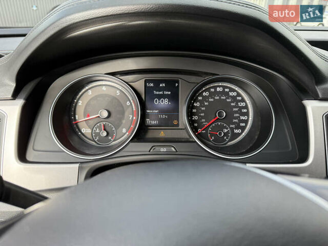 Белый Фольксваген Atlas, объемом двигателя 3.6 л и пробегом 171 тыс. км за 15200 $, фото 13 на Automoto.ua