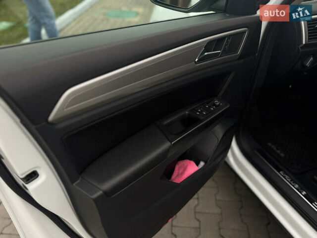 Білий Фольксваген Atlas, об'ємом двигуна 3.6 л та пробігом 111 тис. км за 21400 $, фото 11 на Automoto.ua