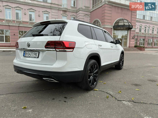 Білий Фольксваген Atlas, об'ємом двигуна 3.6 л та пробігом 120 тис. км за 21000 $, фото 8 на Automoto.ua
