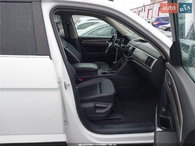 Білий Фольксваген Atlas, об'ємом двигуна 3.6 л та пробігом 165 тис. км за 4500 $, фото 8 на Automoto.ua