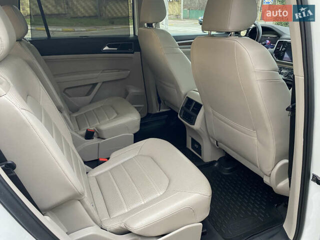 Білий Фольксваген Atlas, об'ємом двигуна 3.6 л та пробігом 114 тис. км за 22280 $, фото 41 на Automoto.ua