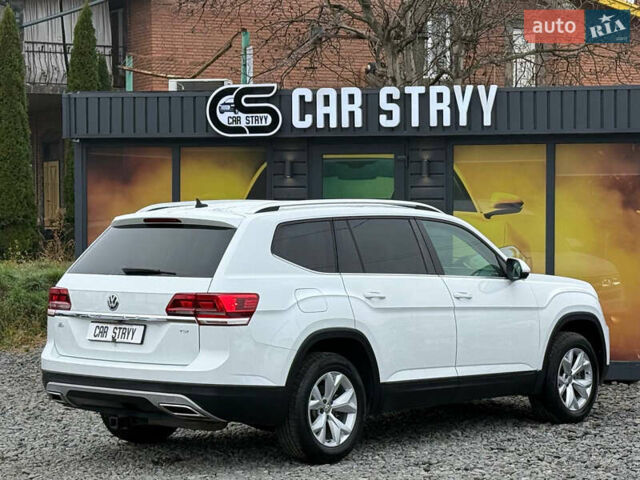Білий Фольксваген Atlas, об'ємом двигуна 2 л та пробігом 133 тис. км за 17600 $, фото 17 на Automoto.ua