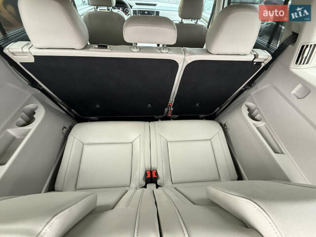 Белый Фольксваген Atlas, объемом двигателя 2 л и пробегом 133 тыс. км за 18200 $, фото 42 на Automoto.ua