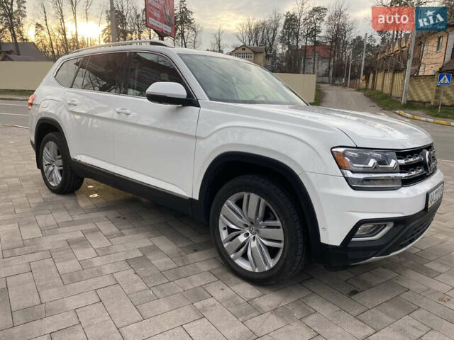 Білий Фольксваген Atlas, об'ємом двигуна 3.6 л та пробігом 114 тис. км за 22280 $, фото 6 на Automoto.ua