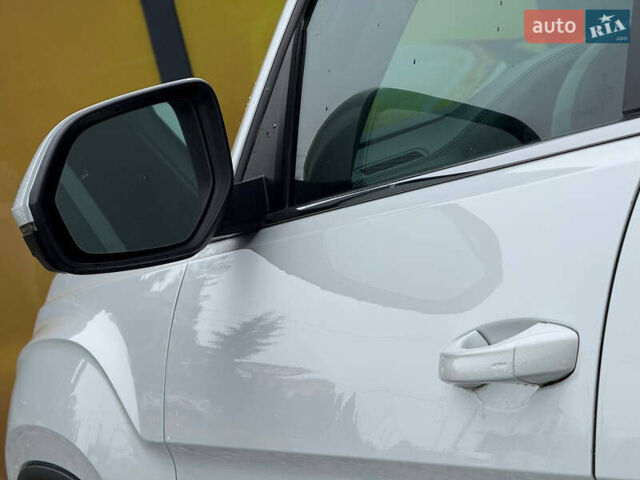 Білий Фольксваген Atlas, об'ємом двигуна 2 л та пробігом 133 тис. км за 17600 $, фото 15 на Automoto.ua