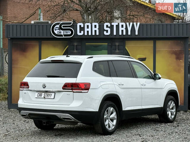 Белый Фольксваген Atlas, объемом двигателя 2 л и пробегом 133 тыс. км за 18200 $, фото 3 на Automoto.ua