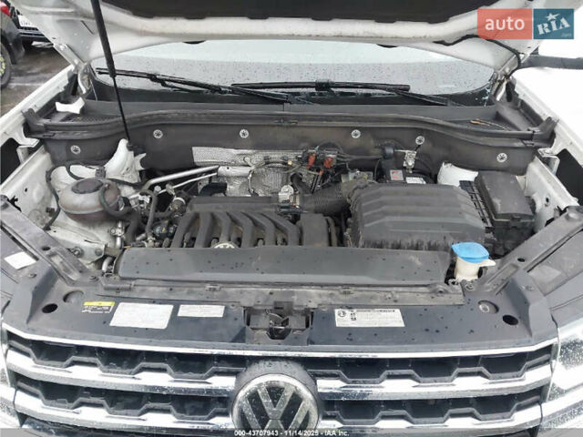 Білий Фольксваген Atlas, об'ємом двигуна 3.6 л та пробігом 165 тис. км за 4500 $, фото 11 на Automoto.ua