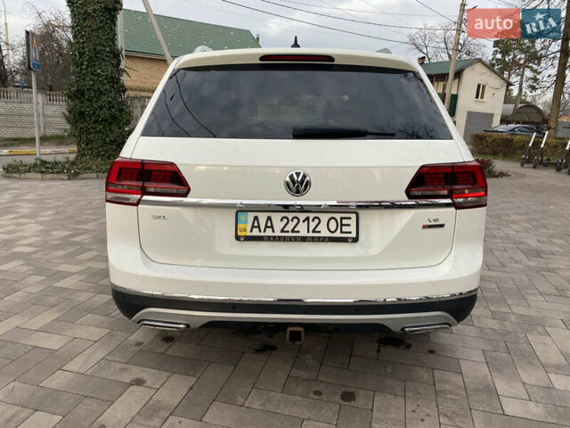 Білий Фольксваген Atlas, об'ємом двигуна 3.6 л та пробігом 114 тис. км за 22280 $, фото 9 на Automoto.ua