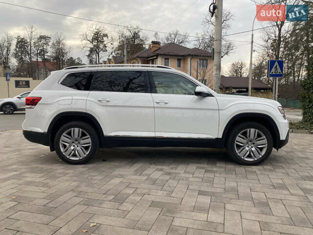 Білий Фольксваген Atlas, об'ємом двигуна 3.6 л та пробігом 114 тис. км за 22280 $, фото 7 на Automoto.ua