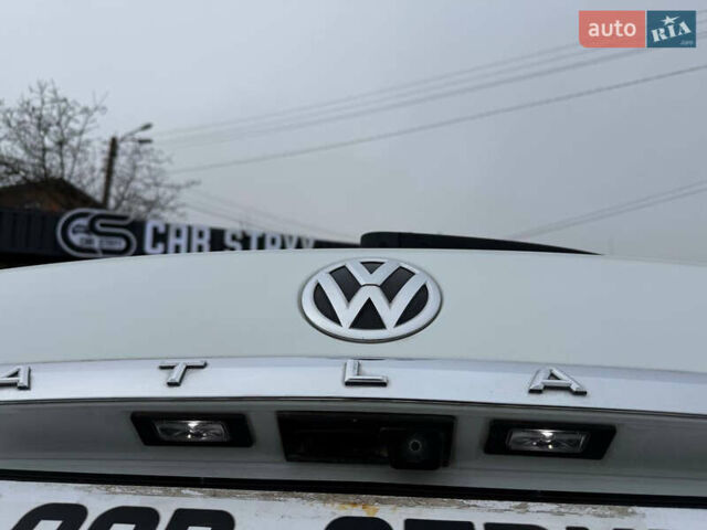 Білий Фольксваген Atlas, об'ємом двигуна 2 л та пробігом 133 тис. км за 17600 $, фото 37 на Automoto.ua