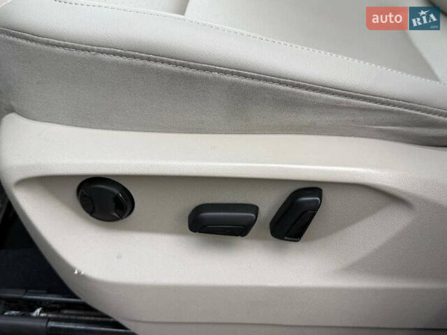 Білий Фольксваген Atlas, об'ємом двигуна 2 л та пробігом 133 тис. км за 17600 $, фото 46 на Automoto.ua