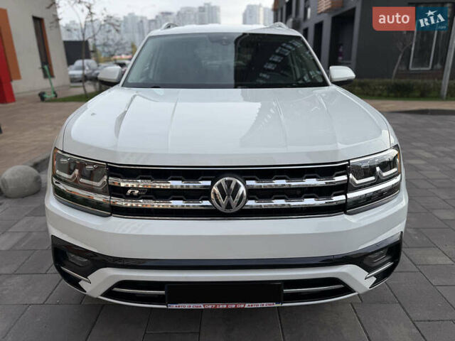 Білий Фольксваген Atlas, об'ємом двигуна 3.6 л та пробігом 78 тис. км за 22555 $, фото 1 на Automoto.ua