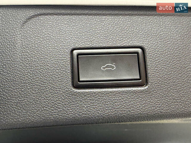 Білий Фольксваген Atlas, об'ємом двигуна 3.6 л та пробігом 78 тис. км за 22555 $, фото 36 на Automoto.ua