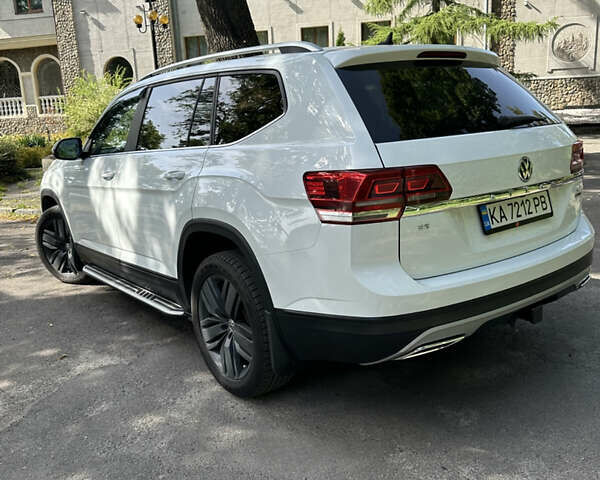 Білий Фольксваген Atlas, об'ємом двигуна 3.6 л та пробігом 118 тис. км за 25600 $, фото 19 на Automoto.ua