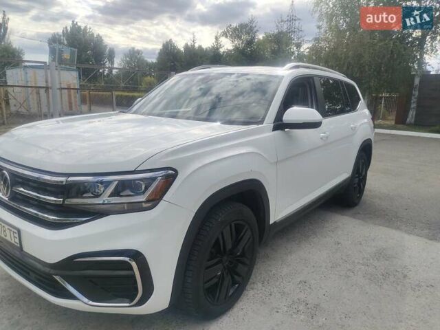 Білий Фольксваген Atlas, об'ємом двигуна 3.6 л та пробігом 85 тис. км за 26000 $, фото 4 на Automoto.ua