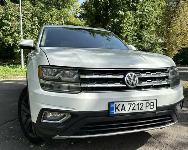 Білий Фольксваген Atlas, об'ємом двигуна 3.6 л та пробігом 118 тис. км за 25600 $, фото 26 на Automoto.ua