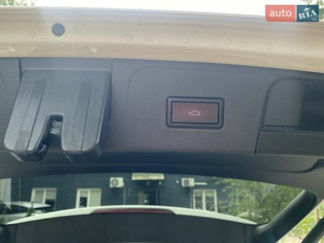 Белый Фольксваген Atlas, объемом двигателя 3.6 л и пробегом 174 тыс. км за 21500 $, фото 25 на Automoto.ua