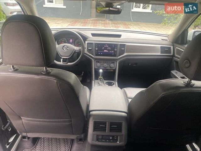 Белый Фольксваген Atlas, объемом двигателя 3.6 л и пробегом 174 тыс. км за 21500 $, фото 18 на Automoto.ua