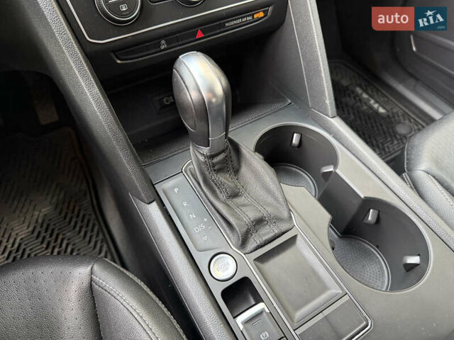 Білий Фольксваген Atlas, об'ємом двигуна 3.6 л та пробігом 78 тис. км за 22555 $, фото 20 на Automoto.ua