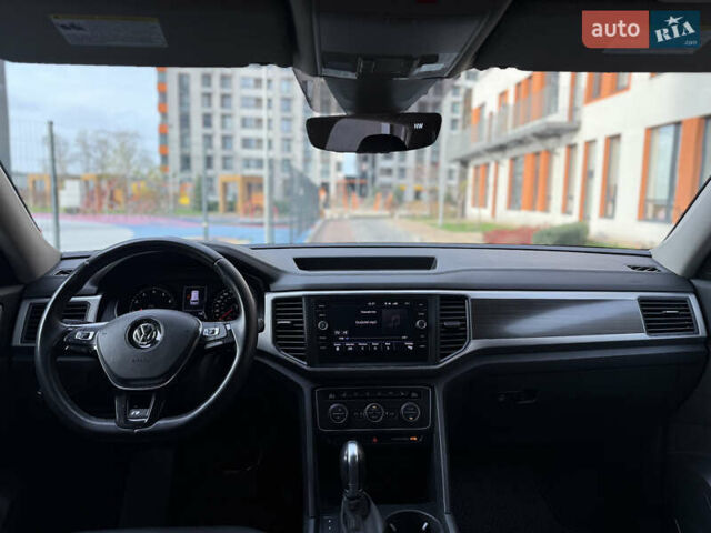 Білий Фольксваген Atlas, об'ємом двигуна 3.6 л та пробігом 78 тис. км за 22555 $, фото 18 на Automoto.ua