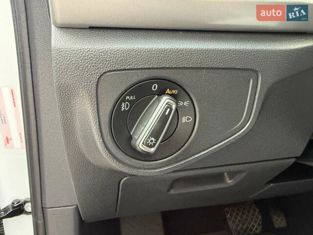 Білий Фольксваген Atlas, об'ємом двигуна 3.6 л та пробігом 78 тис. км за 22555 $, фото 28 на Automoto.ua