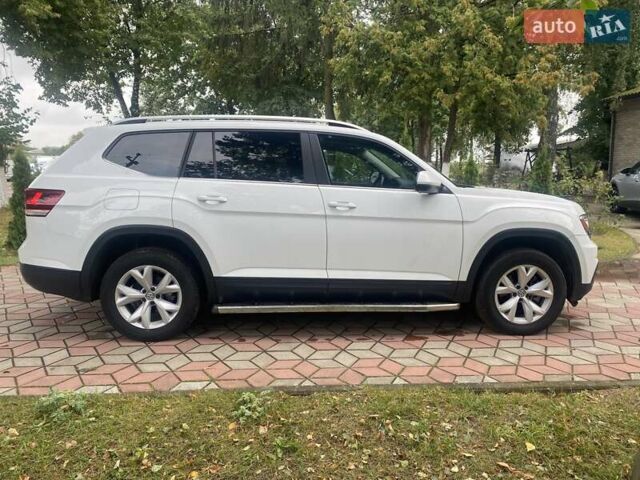 Белый Фольксваген Atlas, объемом двигателя 3.6 л и пробегом 174 тыс. км за 21500 $, фото 7 на Automoto.ua