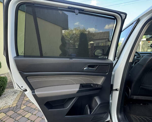 Белый Фольксваген Atlas, объемом двигателя 3.6 л и пробегом 120 тыс. км за 28999 $, фото 17 на Automoto.ua