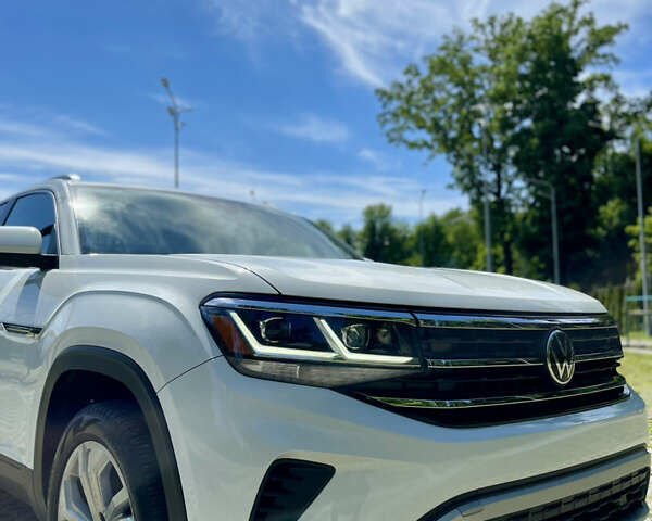 Белый Фольксваген Atlas, объемом двигателя 1.98 л и пробегом 68 тыс. км за 37000 $, фото 35 на Automoto.ua