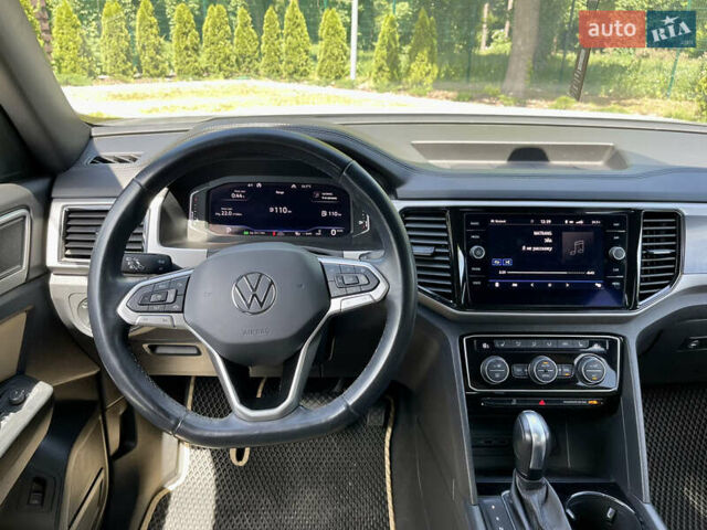 Белый Фольксваген Atlas, объемом двигателя 1.98 л и пробегом 68 тыс. км за 37000 $, фото 23 на Automoto.ua